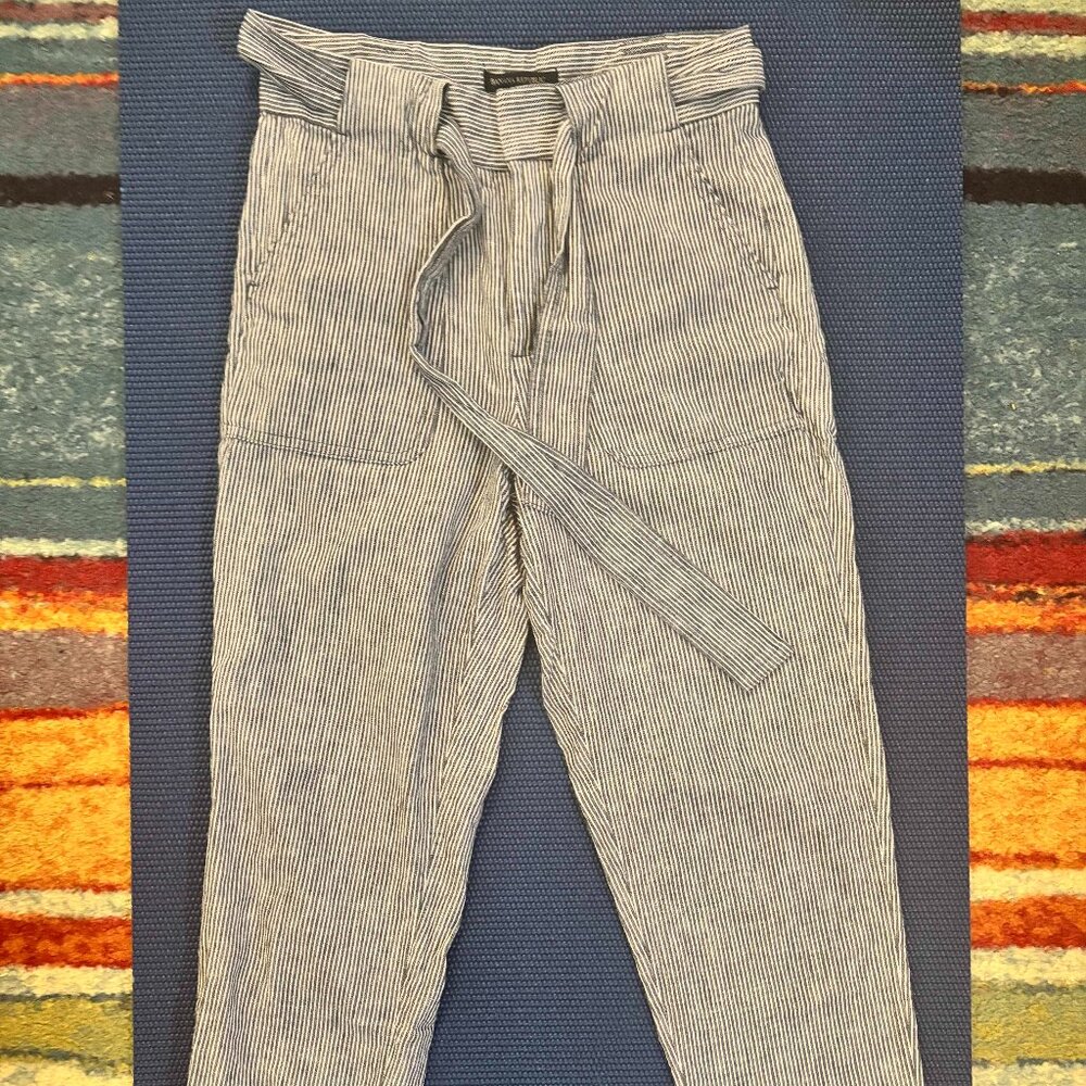 Banana Republic Blue & White Ankle-Length Linen